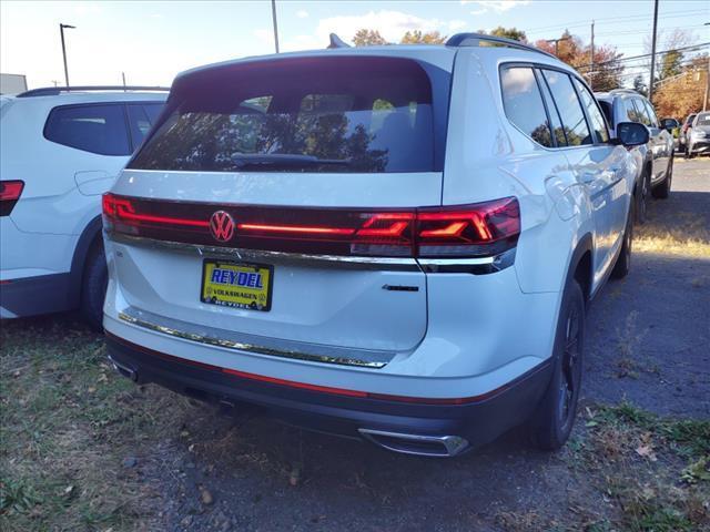 new 2024 Volkswagen Atlas car, priced at $47,277