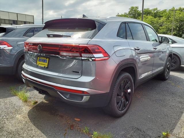 new 2024 Volkswagen Atlas Cross Sport car, priced at $45,861