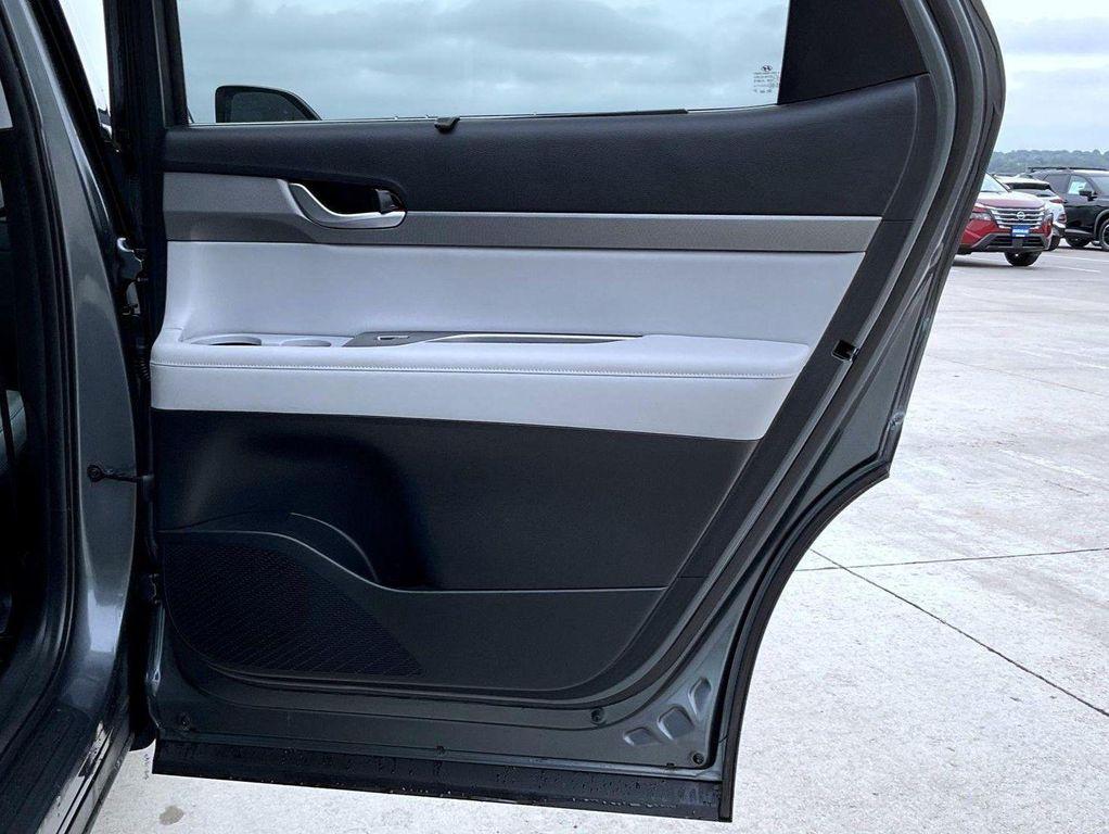 used 2022 Hyundai Palisade car, priced at $31,987