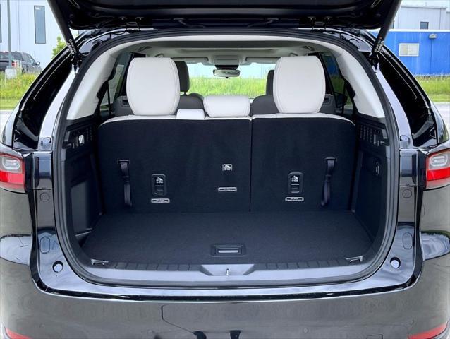 new 2025 Mazda CX-90 car, priced at $40,124