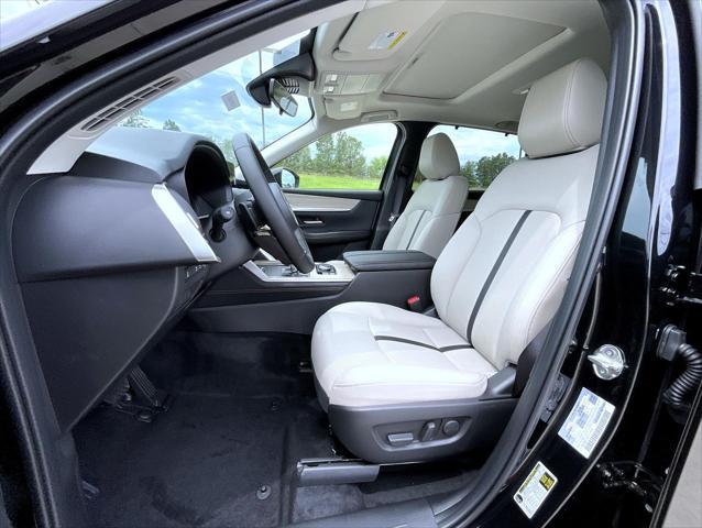 new 2025 Mazda CX-90 car, priced at $40,124