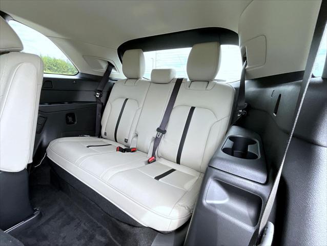new 2025 Mazda CX-90 car, priced at $40,124