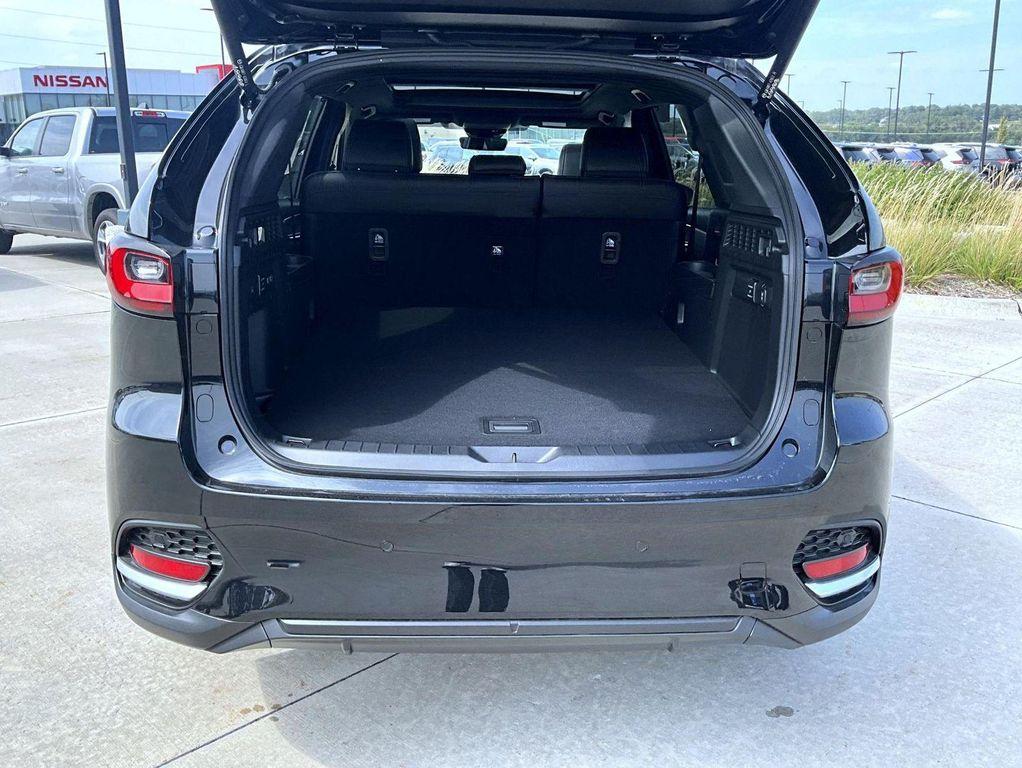 new 2025 Mazda CX-70 PHEV car, priced at $55,689