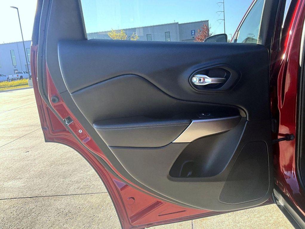 used 2019 Jeep Cherokee car, priced at $15,430