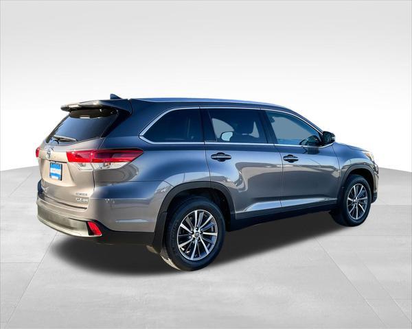 used 2019 Toyota Highlander car, priced at $30,349