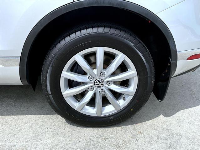 used 2017 Volkswagen Touareg car, priced at $15,620