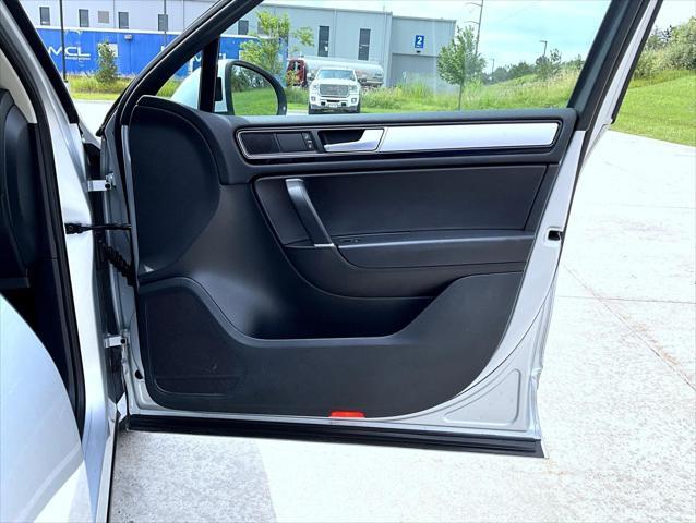 used 2017 Volkswagen Touareg car, priced at $15,620