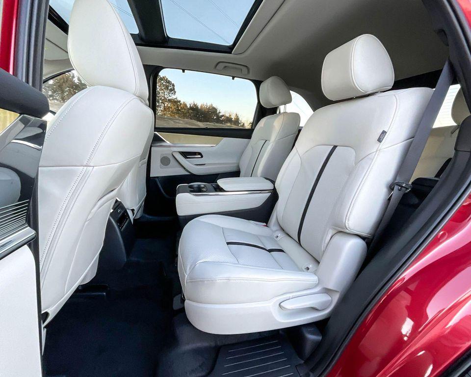 new 2025 Mazda CX-90 car, priced at $55,317