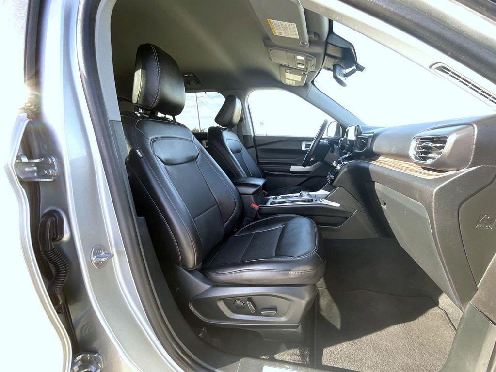 used 2023 Ford Explorer car, priced at $30,902