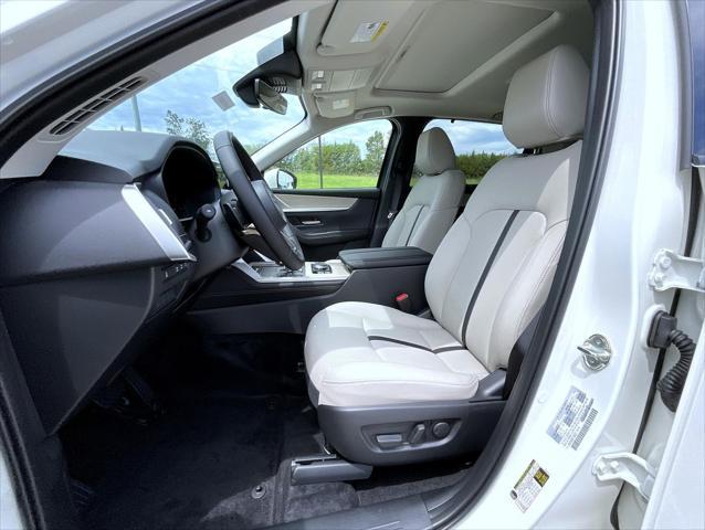 new 2025 Mazda CX-90 car, priced at $40,494