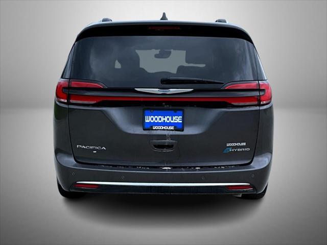 used 2021 Chrysler Pacifica Hybrid car, priced at $23,871