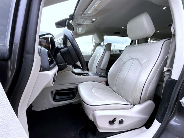 used 2021 Chrysler Pacifica Hybrid car, priced at $23,871