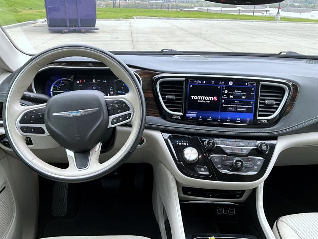 used 2021 Chrysler Pacifica Hybrid car, priced at $23,871