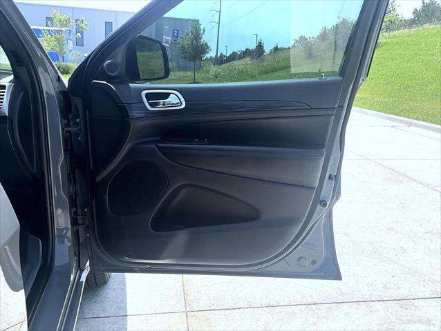 used 2021 Jeep Grand Cherokee car, priced at $25,500