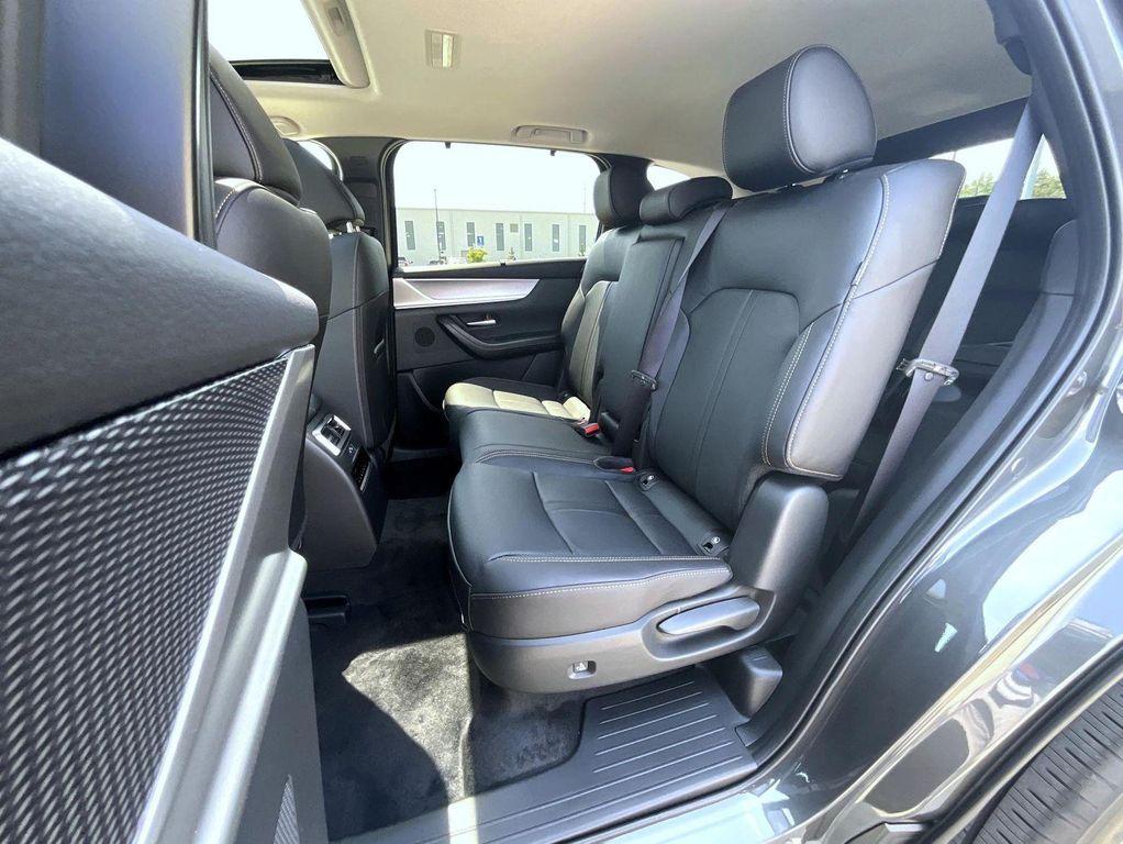 new 2025 Mazda CX-90 car, priced at $41,289