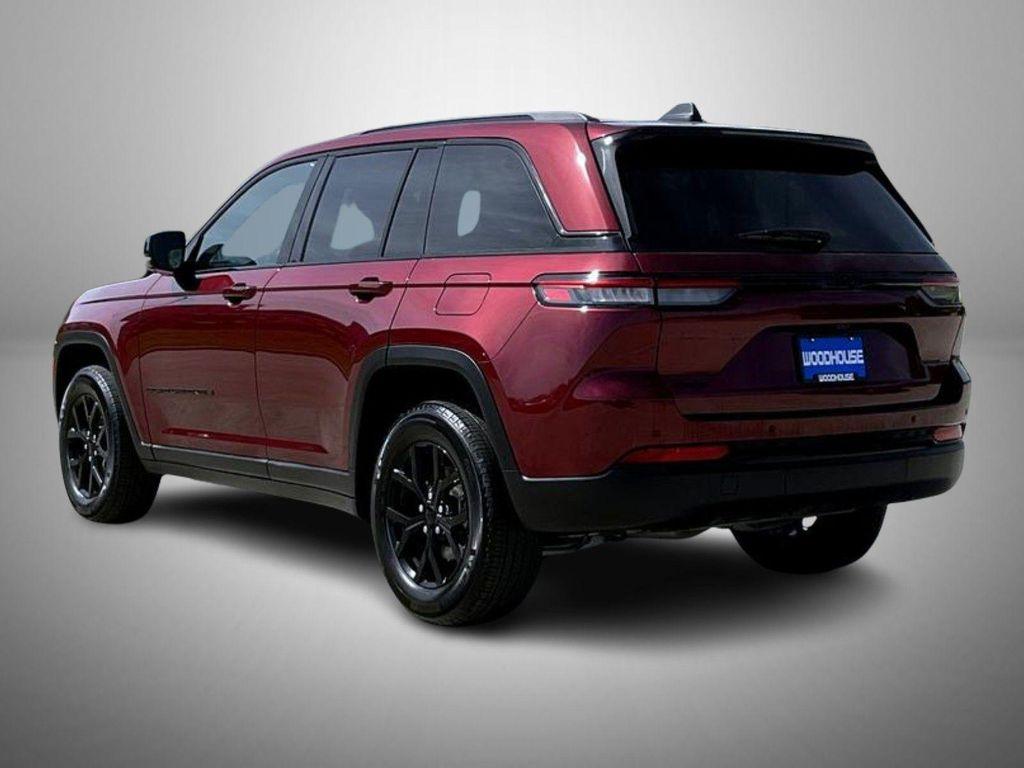 used 2024 Jeep Grand Cherokee car, priced at $31,883