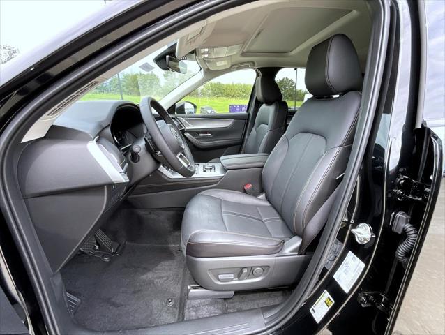 new 2025 Mazda CX-90 car, priced at $40,124
