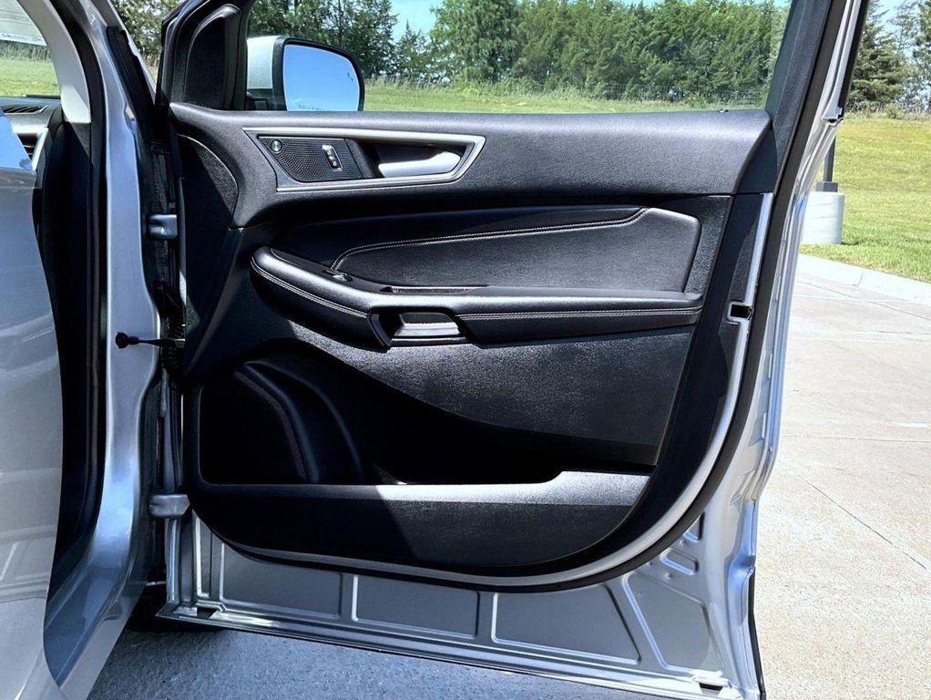 used 2024 Ford Edge car, priced at $29,584