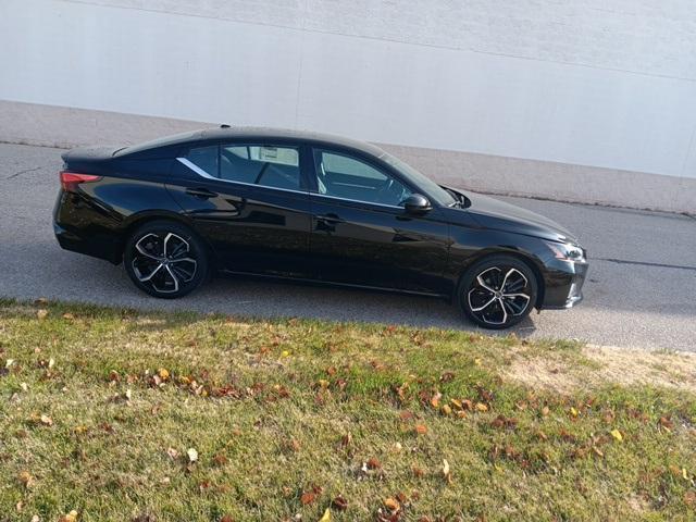 new 2025 Nissan Altima car, priced at $30,295