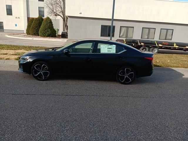 new 2025 Nissan Altima car, priced at $30,295