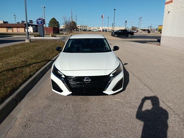 new 2025 Nissan Altima car, priced at $27,750