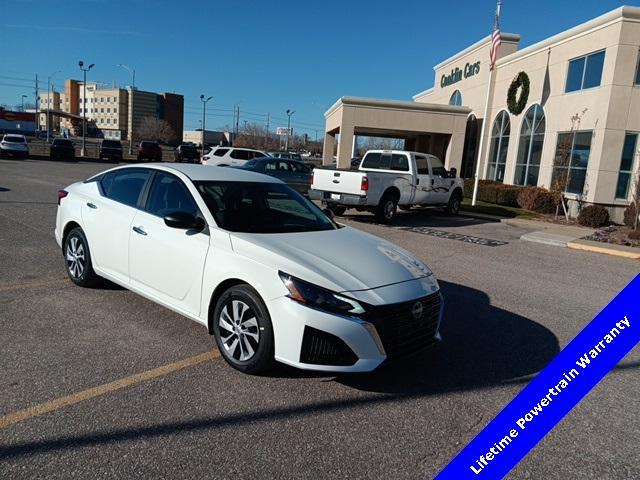 new 2025 Nissan Altima car, priced at $27,750