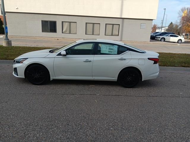 new 2025 Nissan Altima car, priced at $29,890