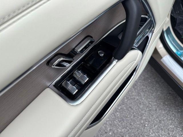 new 2025 Land Rover Range Rover car