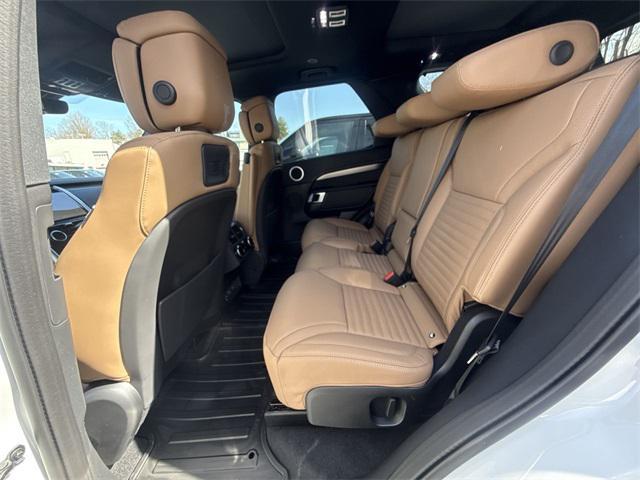 new 2025 Land Rover Discovery car, priced at $78,593