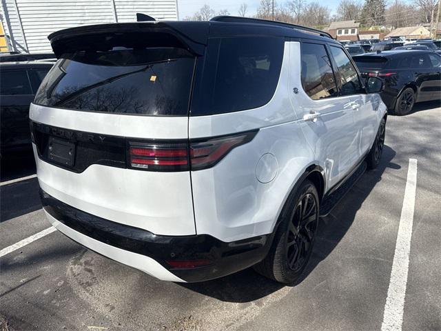 new 2025 Land Rover Discovery car, priced at $78,593