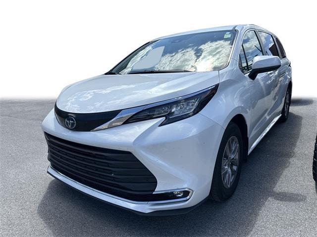 used 2022 Toyota Sienna car, priced at $42,995