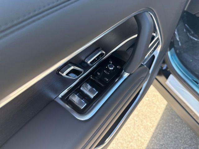 new 2025 Land Rover Range Rover car, priced at $129,510