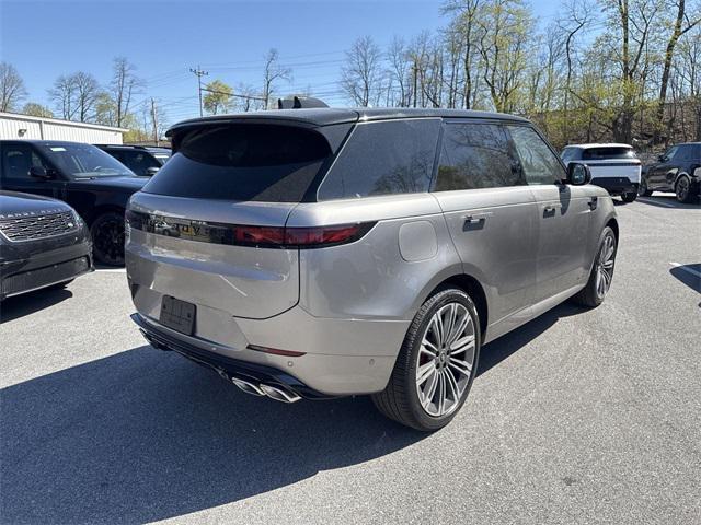 new 2025 Land Rover Range Rover Sport car, priced at $141,365