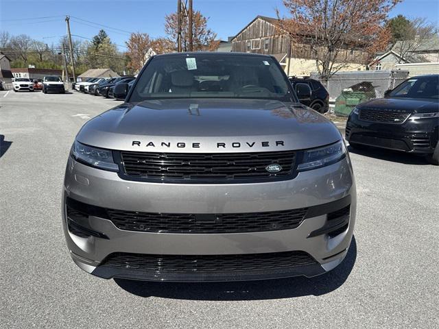 new 2025 Land Rover Range Rover Sport car, priced at $141,365