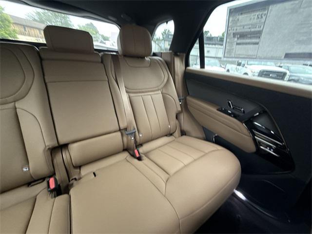 new 2025 Land Rover Range Rover Sport car, priced at $92,705