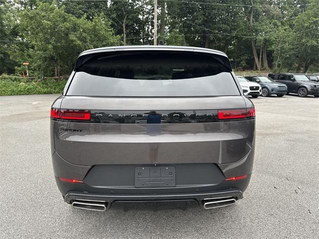new 2025 Land Rover Range Rover Sport car, priced at $92,705