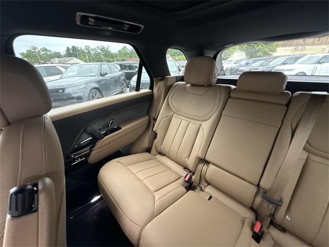 new 2025 Land Rover Range Rover Sport car, priced at $92,705
