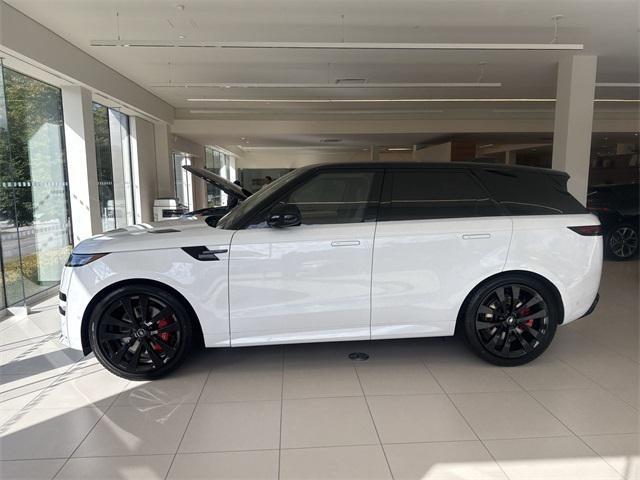 new 2025 Land Rover Range Rover Sport car, priced at $135,075