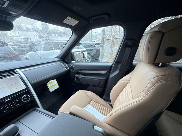 new 2025 Land Rover Discovery car, priced at $78,100