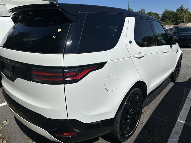 new 2024 Land Rover Discovery car, priced at $70,375