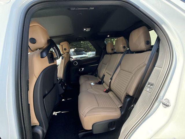 new 2025 Land Rover Discovery car, priced at $81,343