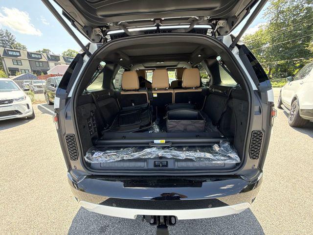 new 2025 Land Rover Discovery car, priced at $81,343
