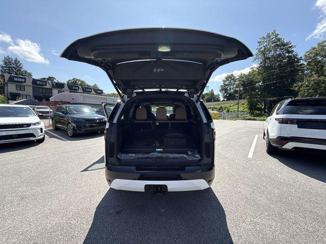 new 2025 Land Rover Discovery car, priced at $81,343