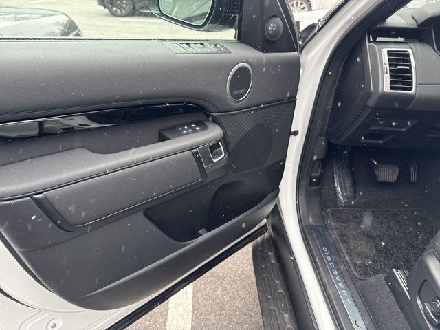 new 2025 Land Rover Discovery car, priced at $68,628