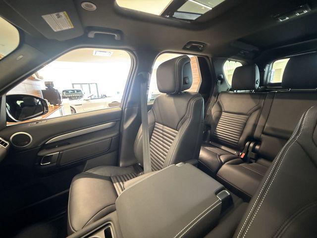 new 2025 Land Rover Discovery car, priced at $70,478