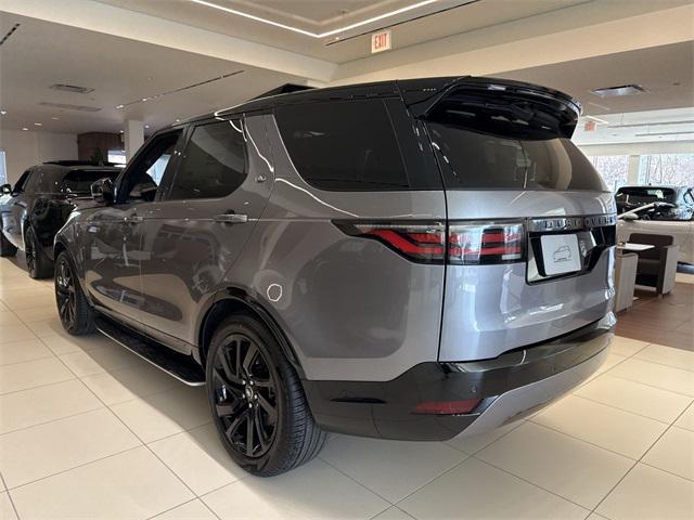 new 2025 Land Rover Discovery car, priced at $70,478