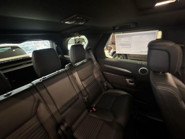 new 2025 Land Rover Discovery car, priced at $70,478