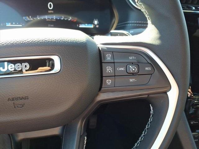 new 2025 Jeep Grand Cherokee car, priced at $40,497