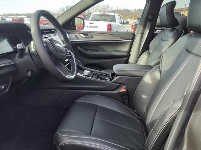 new 2025 Jeep Grand Cherokee L car, priced at $63,665