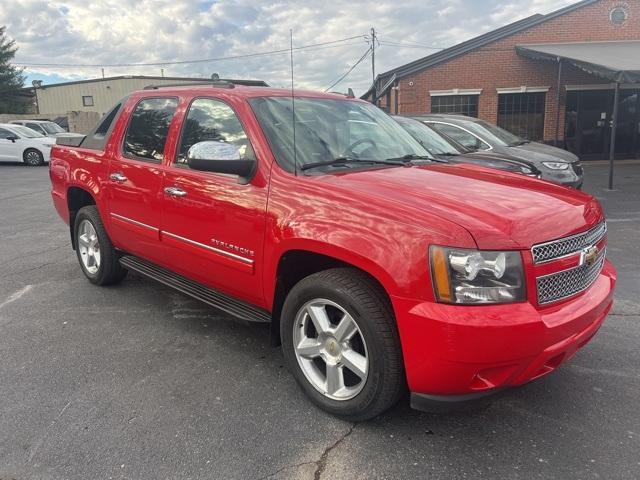 used 2011 Chevrolet Avalanche car, priced at $20,500